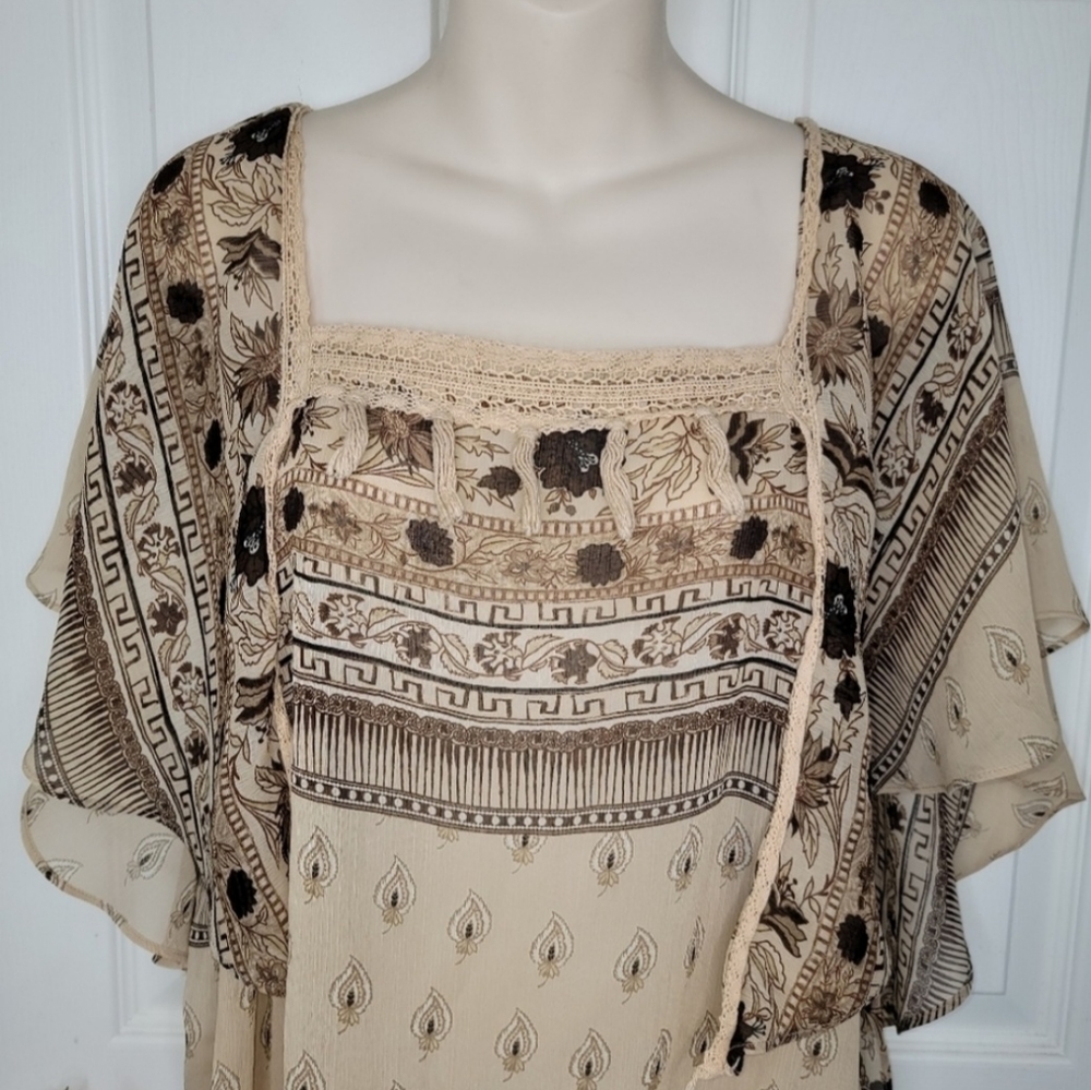 Lane Bryant bohemian floral lace tassle top w/tassels & Lace 22/24